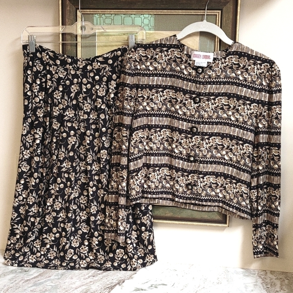VTG Maggy London Skirt & Top Set Black & Tan Size 4/6